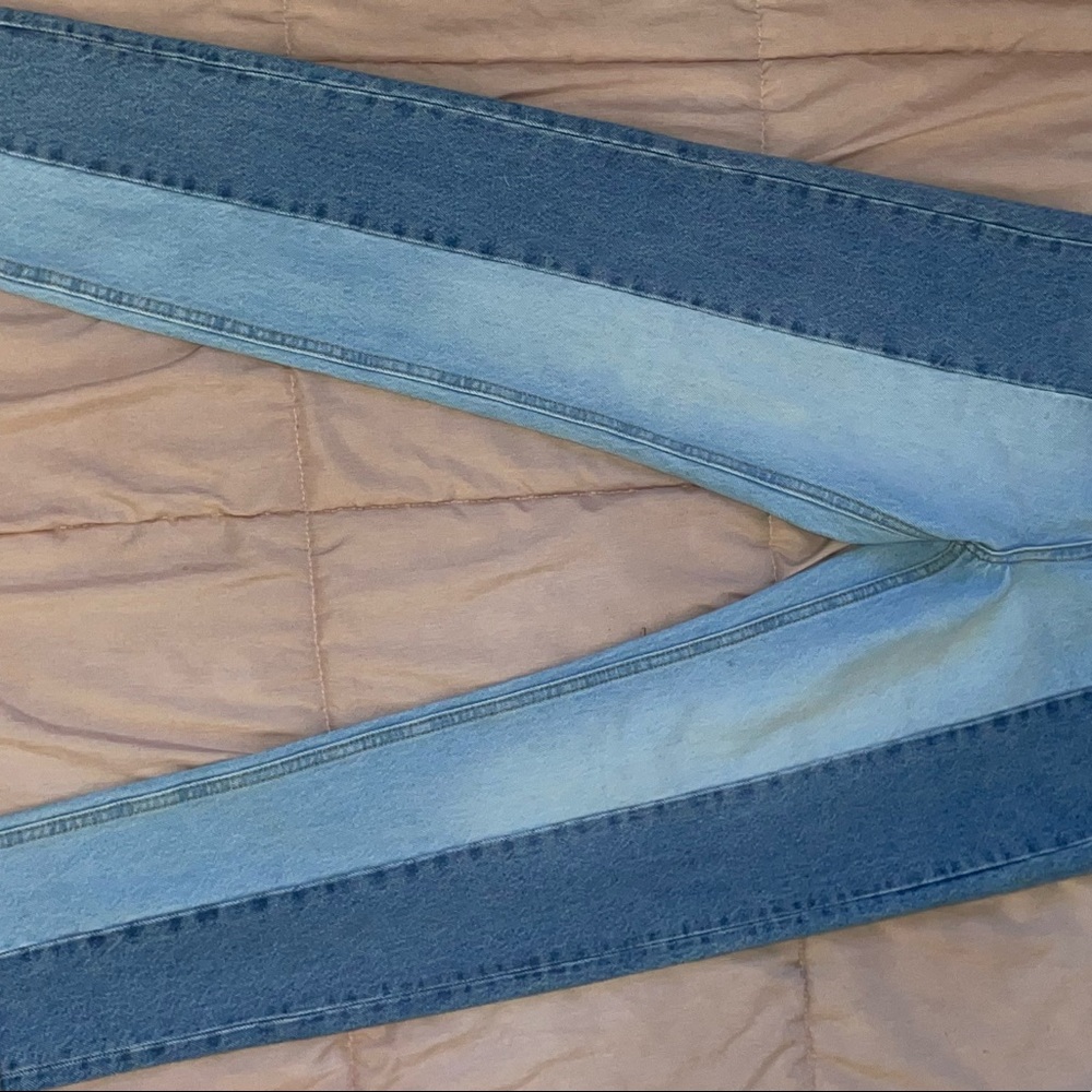 Jean - Picture 3 of 3